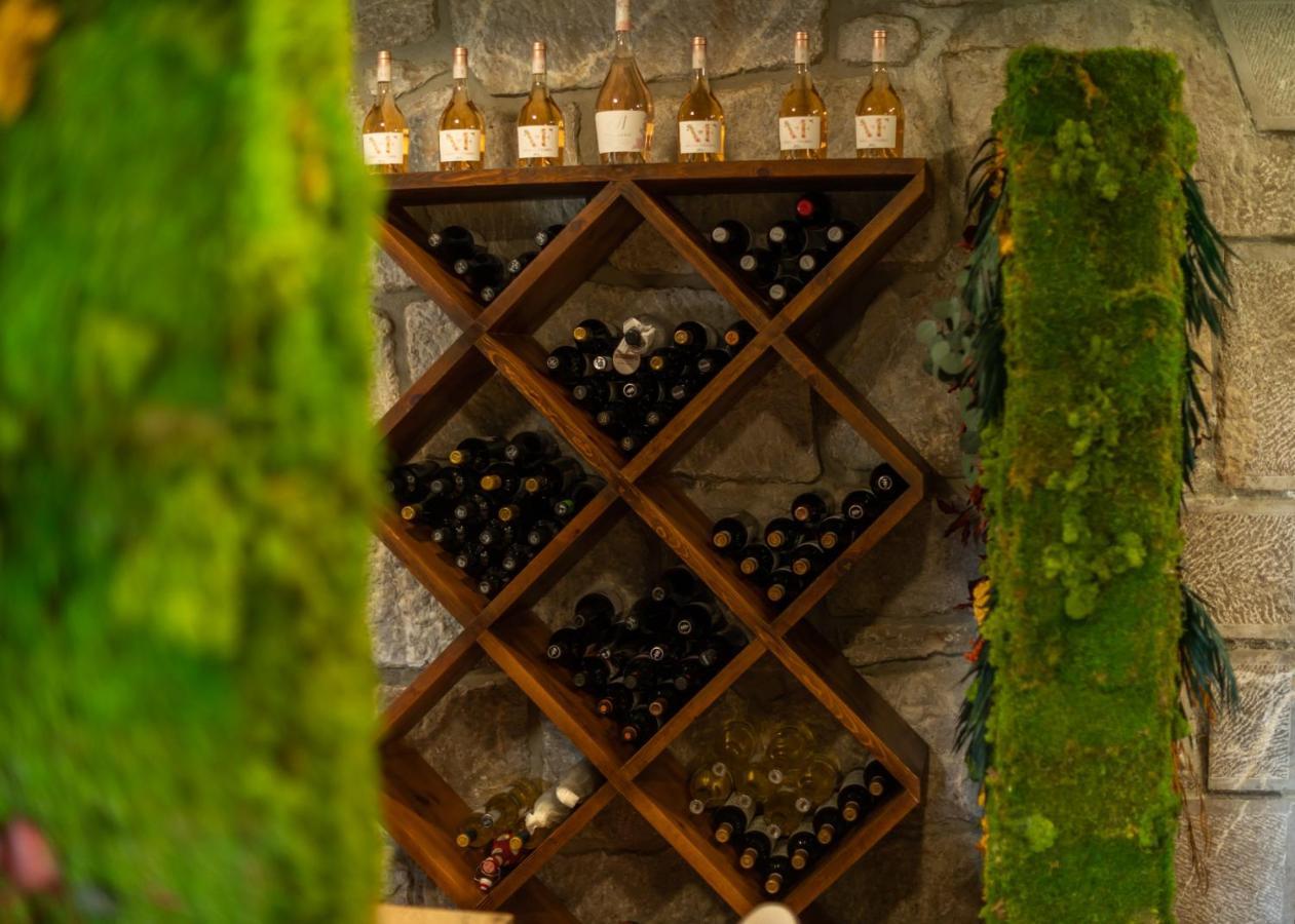 Logis Hotel Restaurante La Casa De Juansabeli Arenas De Cabrales Luaran gambar